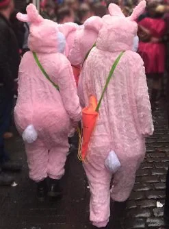 Rosa Plüsch Hase Für Damen Oder Herren -Halloween-Cosplay Verkaufsgeschäft pluesch hasenkostuem paarkostuem 69feda1943 3